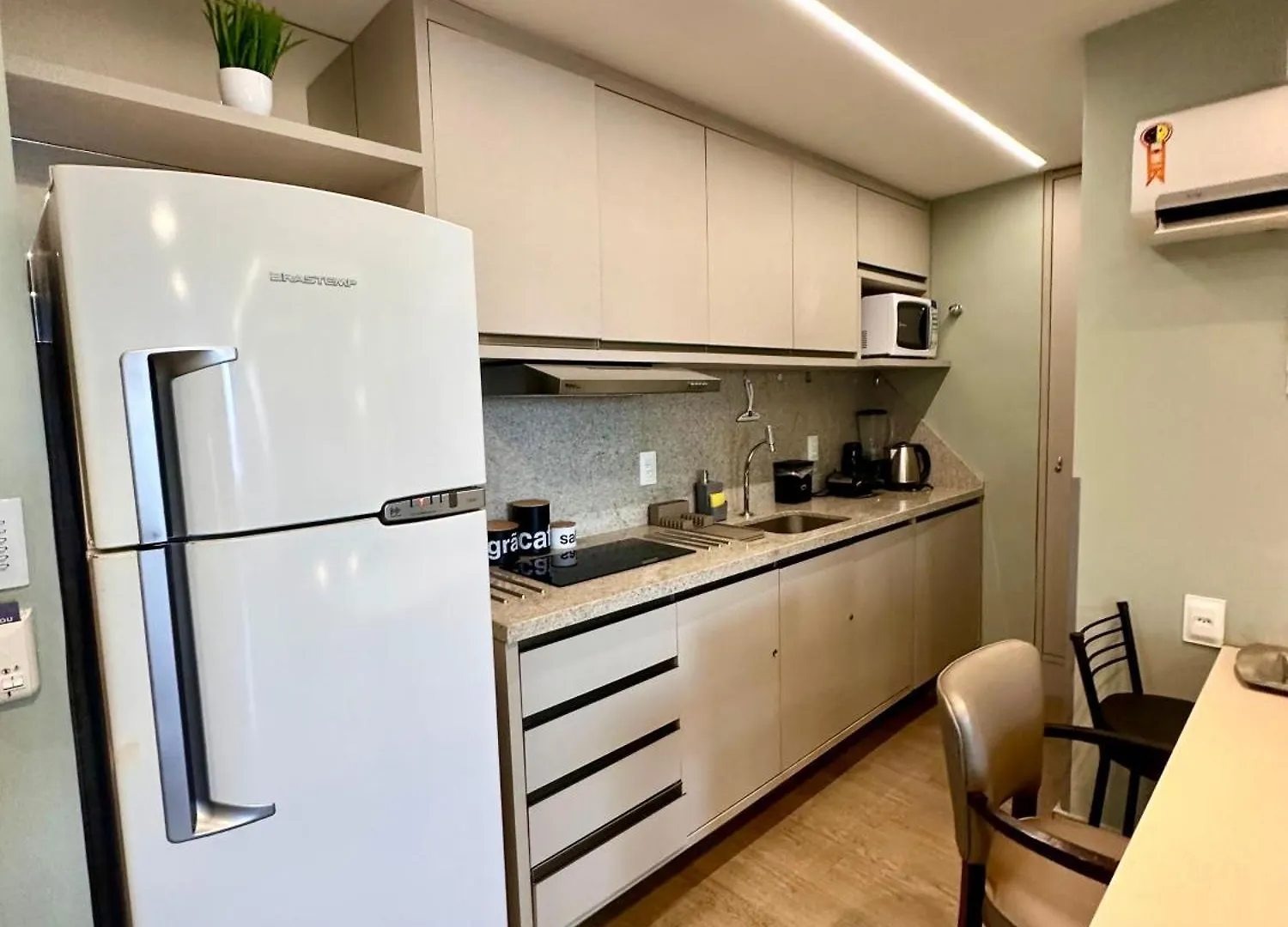 Flat Hotel A Beira Mar Recife By Direct 0*,  Бразилия
